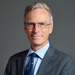 Official portrait of Dr Andrew Murrison