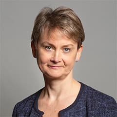 Official portrait of Yvette Cooper