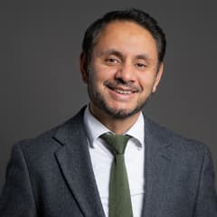 Official portrait of Shockat Adam