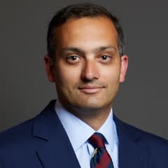 Official portrait of Dr Neil Shastri-Hurst