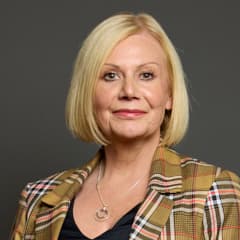 Official portrait of Elaine Stewart