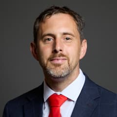 Official portrait of Chris Vince