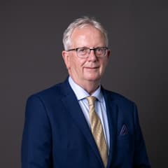 Official portrait of Seamus Logan