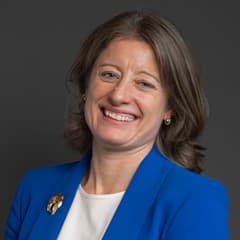Official portrait of Helen Maguire
