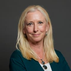 Official portrait of Dr Roz Savage