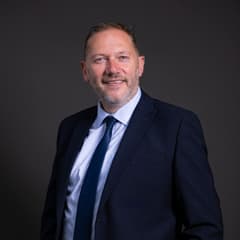 Official portrait of Douglas Lumsden